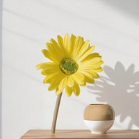 Fleur de marguerite artificielle réaliste faite à la main, couleur blanche, branche unique en PU, pour décoration intérieure, très vendue, Thanksgiving, A-326