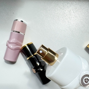 Ensemble de parfums en format voyage 3*30ml Oud et Rose, eau de parfum longue durée, avec logo personnalisable, pour homme et femme, coffret cadeau - Product Image 3