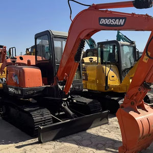 รถขุดขนาดเล็ก Doosan DH60 6 ตัน มือสอง พร้อมเครื่องยนต์ เกียร์ แบริ่ง ปั๊มไฮดรอลิก และมอเตอร์ของแท้ คุณภาพดี - Product Image 1