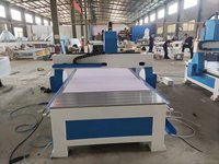 Routeur CNC pour le bois à tête unique 1325/1530, gravure sur bois, 3 axes, broche 5,5 kW, certifié CE, contrôle Syntec NC Studio Mach3