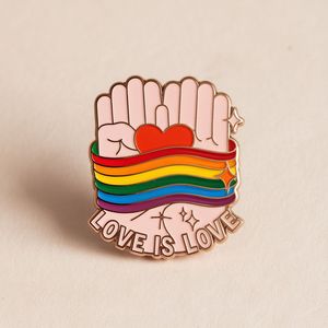 Insignias de Solapa de Esmalte Duro con Bandera del Orgullo LGBT, Personalizadas a Precio de Fábrica - Product Image 6