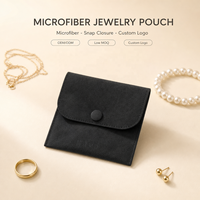 Pochette carrée en microfibre suédée noire avec logo personnalisé en relief, fermeture à bouton pression, sac d'emballage de luxe pour bijoux avec anneau