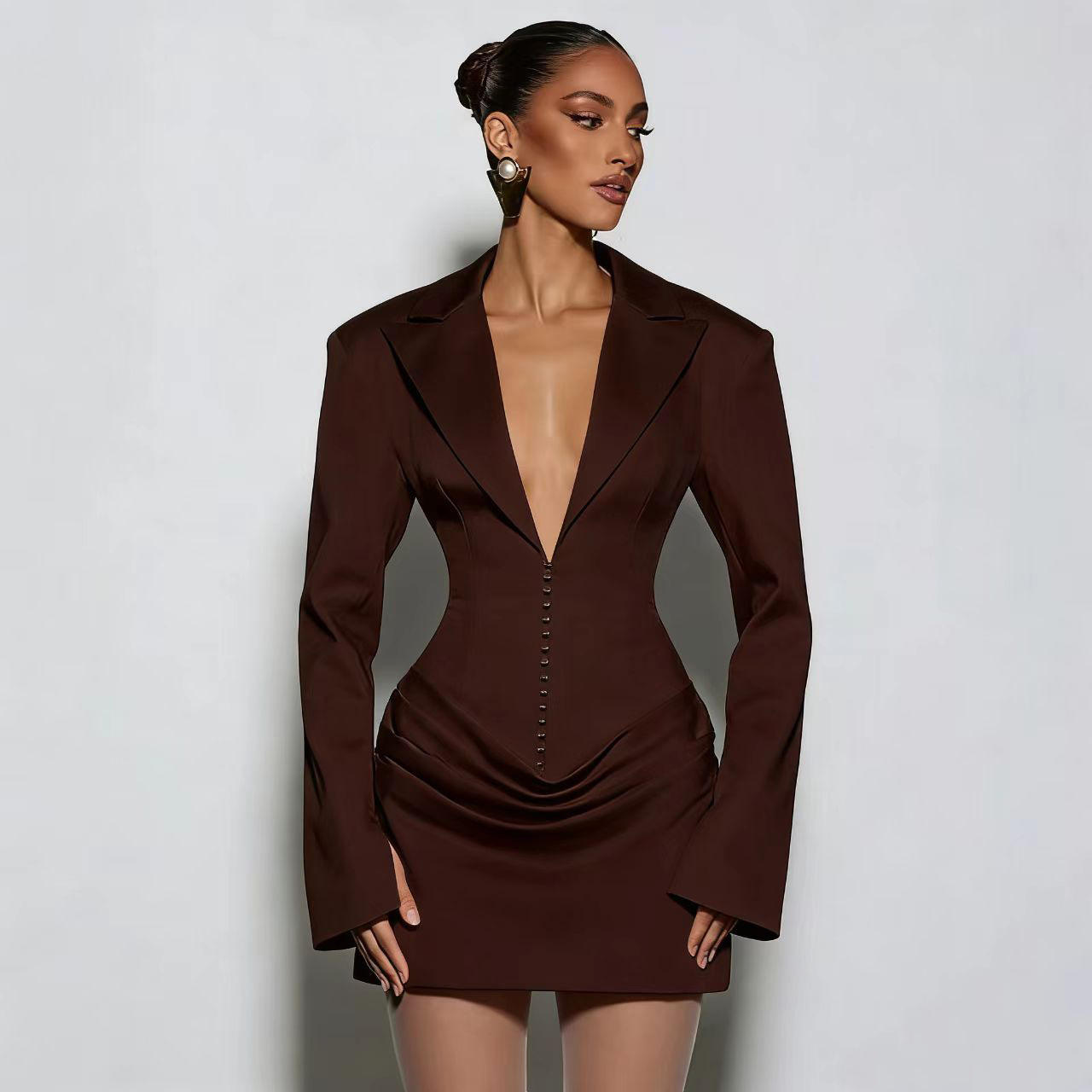 สีน้ำตาล