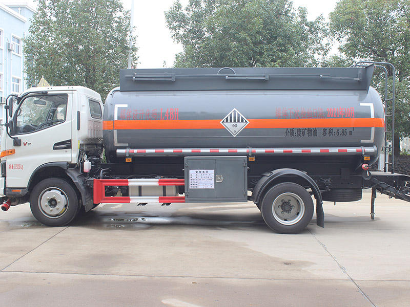 江淮4x2 6500L危险废物运输车，用于废油和化学品运输，厂家直销| Alibaba.com