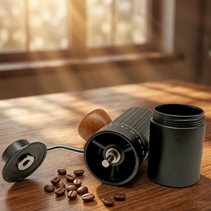 เครื่องบดกาแฟแบบปรับได้ด้วยมือ |   เครื่องบดกาแฟเอสเพรสโซแบบมือหมุน CNC สแตนเลส พร้อมด้ามจับอะลูมิเนียมอัลลอยด์และไม้วอลนัท - Product Image 4