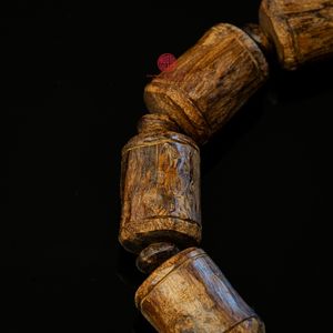 Bracelet en bois d'agar naturel (grande taille) – Bracelet en bois d'agar décomposé en forme de bambou, grande taille, bijoux en bois d'oud de qualité supérieure - Product Image 3