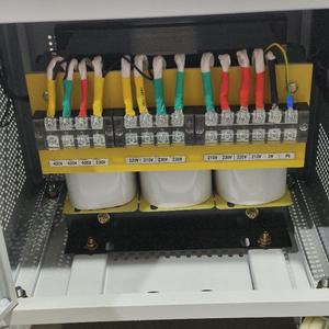 Transformador de aislamiento trifásico de potencia de alta frecuencia OEM 220V Entrada 380V Capacidades de salida 50KVA 150KVA Bobina Flyback Topología - Product Image 5