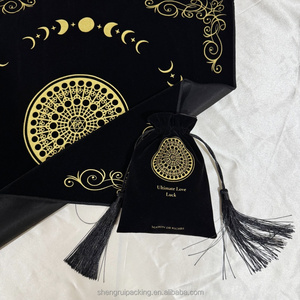 Tapete de Tarot de terciopelo negro clásico para <span class=keywords><strong>lectura</strong></span> de cartas, brujería y bolsa de almacenamiento de terciopelo para cartas de Tarot, <span class=keywords><strong>runas</strong></span>, juegos de dados - Product Image 2