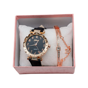Petit cadeau transfrontalier ensemble de deux pièces fabricant en gros montre à quartz bracelet en alliage <span class=keywords><strong>quatre</strong></span> couleurs montre pratique pour femmes - Product Image 2