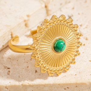 Bague plaquée or en forme de fleur avec incrustation de perles pour femme, bijoux cadeau - Product Image 3