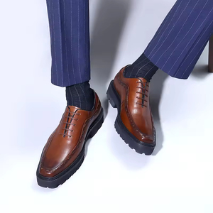 Chaussures Oxford pour hommes en cuir véritable de première qualité, brillant, à bout carré, style britannique, décontractées et formelles, pour l'automne, à semelle épaisse - Product Image 2