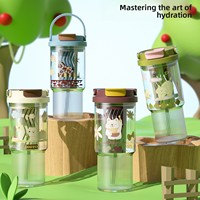 Bouteille d'eau en plastique moderne grande capacité, étanche, portable, avec poignée à motif de dessin animé et double bec verseur, idéale pour l'extérieur