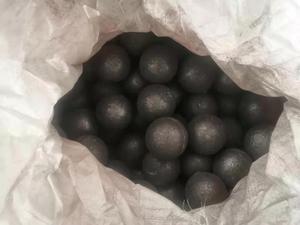 Bolas de acero forjadas de medios de molienda de alta calidad y alta dureza Bolas de molino de fundición para minería - Product Image 5