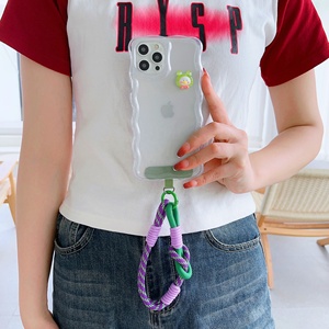 Chaîne anti-chute pour téléphone portable, sangle de poignet réglable pour femmes, sangle de téléphone au toucher doux avec cordon en nylon imperméable - Product Image 1