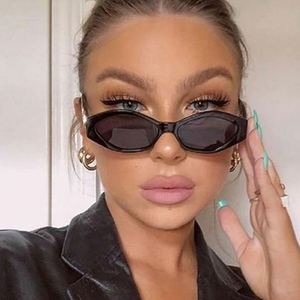 แว่นกันแดดทรงสี่เหลี่ยมเล็ก ลายเสือดาว สีดำ แฟชั่นขายดี สินค้ามาใหม่ รับทำโลโก้ ป้องกันรังสียูวี 400 สำหรับผู้ชายและผู้หญิง - Product Image 1