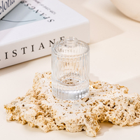 Flacon de parfum en verre à rayures verticales populaire de 30 ml avec étiquette personnalisable longue durée pour parfum d'ambiance