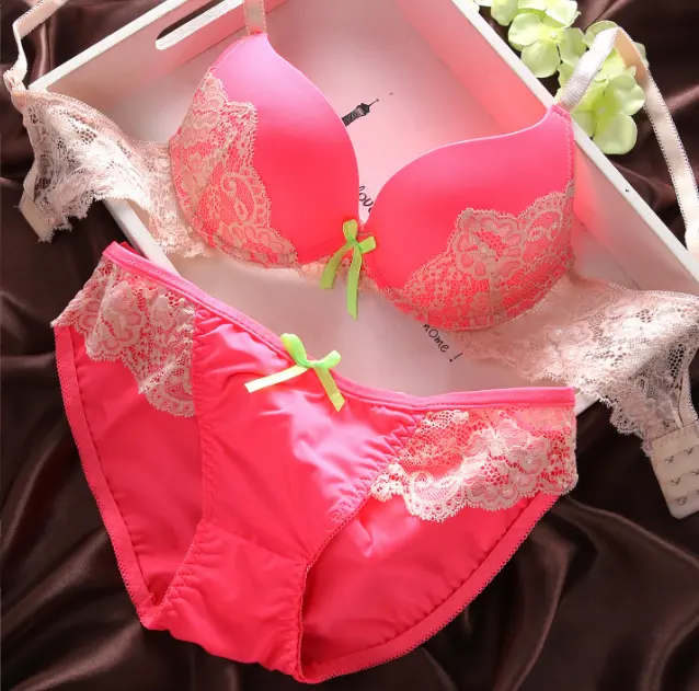 Reggiseni e mutandine all'ingrosso set di slip reggiseno vendita calda