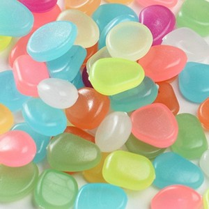 1CMの小さなナイトライトストーン、人工高輝度水槽造園用光る小石、カラフルな水槽砂利、庭園用 - Product Image 1