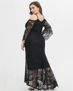 Abito <span class=keywords><strong>da</strong></span> <span class=keywords><strong>Sera</strong></span> Lungo in Pizzo Nero Taglie Forti con Spalle Scoperte e Maniche a Campana di Alta Qualità - Product Image 4