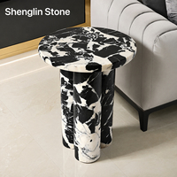 Table d'appoint ronde en marbre Calacatta sur mesure, 3 colonnes, mobilier en pierre pour salon contemporain et décoration de villa