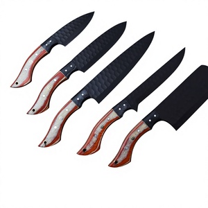 Ensemble de couteaux de chef en acier carbone forgé fait main sur mesure, cinq pièces, manche en bois de rose ambidextre avec étui en cuir - Product Image 6