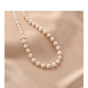 สร้อยคอมุกน้ำจืดธรรมชาติของผู้หญิงที่ทันสมัยโซ่กระดูกไหปลาร้าประดับลูกปัดหรูหราน้ำหนักเบาดีไซน์ให้สัมผัสสูงแบบดั้งเดิม - Product Image 1