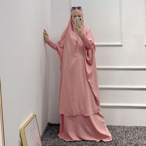 2 piezas al por mayor de seda de moda turco Pakistán Saoudien Khimar Jilbab <span class=keywords><strong>Nikab</strong></span> Abaya vestido musulmán Jilbab para mujeres - Product Image 3