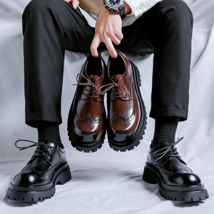 S2028F Nouveauté 2026 Chaussures en cuir <span class=keywords><strong>marron</strong></span> pour homme, à <span class=keywords><strong>semelle</strong></span> épaisse et rehaussante, décontractées, pour mariage et marié - Product Image 2
