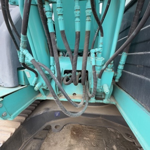 Excavadora Kobelco Usada de 13 Toneladas, Excelente Estado, Estructura Compacta, Maniobrabilidad Mejorada, Hidráulica Mitsubishi - Product Image 2