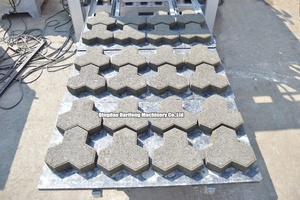 Qt5 15 máquina <span class=keywords><strong>de</strong></span> Brique Ciment aparcamiento azulejo bloque que hace la máquina en Bangladesh máquina <span class=keywords><strong>de</strong></span> fabricación <span class=keywords><strong>de</strong></span> ladrillo permeable - Product Image 5