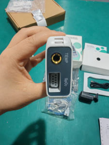 Équipement vétérinaire OSCAT VM2 Mini oxymètre portatif vétérinaire de 2 pouces avec surveillance de la fréquence cardiaque - Product Image 4