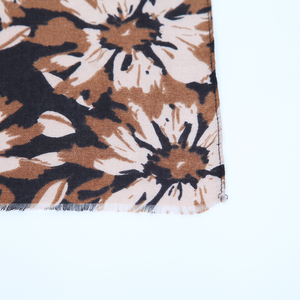 Bufanda Retro con Estampado de Margaritas para Mujer, Chal Vintage con Patrón Floral en Capas, Suave, Ligero, Largo, con Flecos - Product Image 6