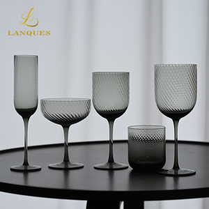 Verres à vin en cristal sans plomb Lanques, design ondulé, pour <span class=keywords><strong>Chardonnay</strong></span> et Bordeaux, ensemble <span class=keywords><strong>de</strong></span> verres à vin <span class=keywords><strong>de</strong></span> conception européenne pour la maison et la restauration <span class=keywords><strong>de</strong></span> mariage - Product Image 3