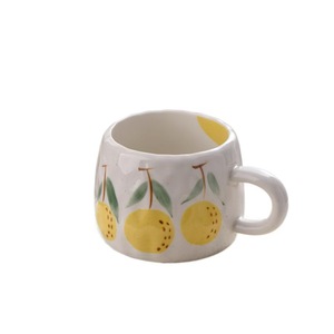 Caneca de Cerâmica Fofa de Verão 12oz com Padrão de Frutas Pintado à Mão, Revestimento para Sublimação, Segura para Lava-Louças e Micro-ondas, Presente de Aniversário - Product Image 1