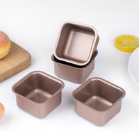 Moule à mini-gâteau carré antiadhésif en acier au carbone, design mignon, pour pain de mie, gâteau au levain et petit gâteau, compatible four