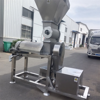 Grote sapcentrifuge voor ananas, guave, citroen en sinaasappel. Automatische sapcentrifuge van roestvrij staal.