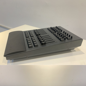 Mini onpc Fader Wing Board <span class=keywords><strong>RGB</strong></span> Backlit Encoder với trường hợp chuyến bay USB nối cho M3 điều khiển phần mềm hiệu ứng sân khấu chiếu sáng - Product Image 3