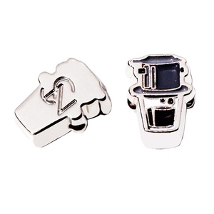 Ciondoli in <span class=keywords><strong>metallo</strong></span> con logo personalizzato 3d in morbido smalto ciondolo con logo a forma di animale con logo per collana - Product Image 1