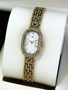 Montre-bracelet de luxe pour femme, style elliptique, élégante, montre à quartz résistante à l'eau, couleur verte - Product Image 2
