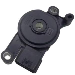 Interruptor de Cambio de Marchas Hyundai 42700-3B100 para Transmisiones de Trabajo Mediano-Pesado, Pieza de Repuesto - Product Image 2