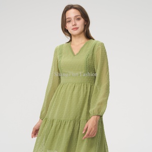 ผู้ผลิตเสื้อผ้า ชุดเดรสฤดูร้อนแบบมีระบาย คอวี ผ้าทอพิมพ์ลายดิจิทัล ซักได้ ความยาวปานกลาง สำหรับผู้หญิง - Product Image 6