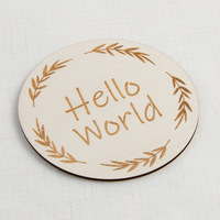 Artside Hello World Baby Monatliche Meilenstein-Wachstumsdecke mit Bemalten Holz-Posiertüchern - Perfekte Kinderzimmerdekoration & Neugeborenen-Geschenk