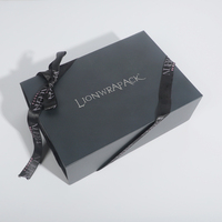 Grande boîte de papier de luxe avec logo personnalisé grande boîte d'emballage cadeau pliante magnétique noire pour vêtement