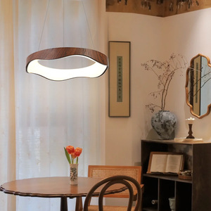Lámpara colgante minimalista china QiaoSheng de madera de nogal ovalada con LED para la decoración del salón del hogar - Product Image 2