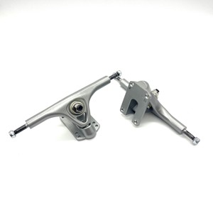 Camion de <span class=keywords><strong>skateboard</strong></span> creux de coulée par gravité super léger d'usine OEM 7 pouces 7.25 pouces camion de longboard camions de <span class=keywords><strong>skateboard</strong></span> de <span class=keywords><strong>Paris</strong></span> - Product Image 4