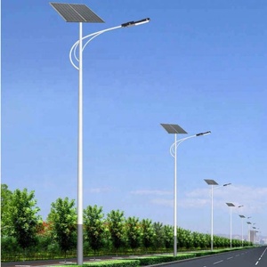 Lampadaire solaire LED extérieur personnalisé en usine, étanche IP65, pour routes - Product Image 5