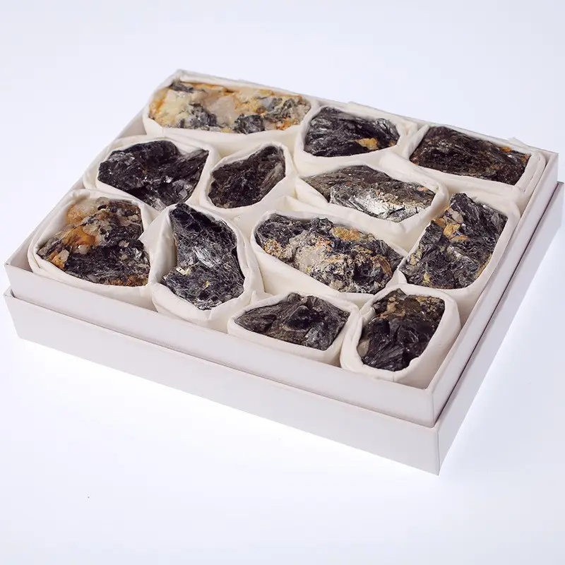 Wholesale Natural Raw Quartz Crystal Black Mica Rough Crystal Stones Box for gift