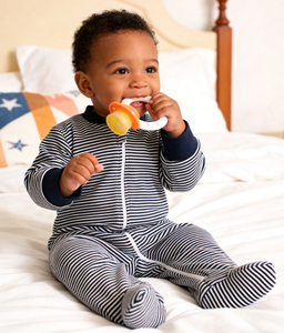 Ensemble de layette pour bébé 2026 Newborn Navy Kissy Essentials, barboteuse à rayures avec fermeture éclair - Product Image 6