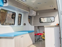 Camion médical mobile diesel Maxus V70 de fabrication chinoise avec caméra de radiographie, transmission automatique, utilisation clinique, ambulance