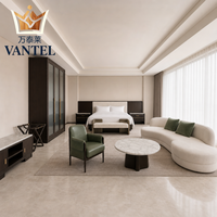 Ensemble de mobilier de chambre d'hôtel sur mesure : lit, armoire, meuble TV, table de chevet, canapé et porte-bagages pour projets de chambres d'hôtes